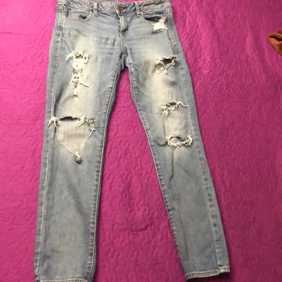 American Eagle Outfitters Pants - Straight leg ripped jeans